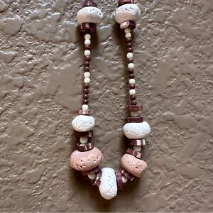Chic Pink and White Beaded Necklace